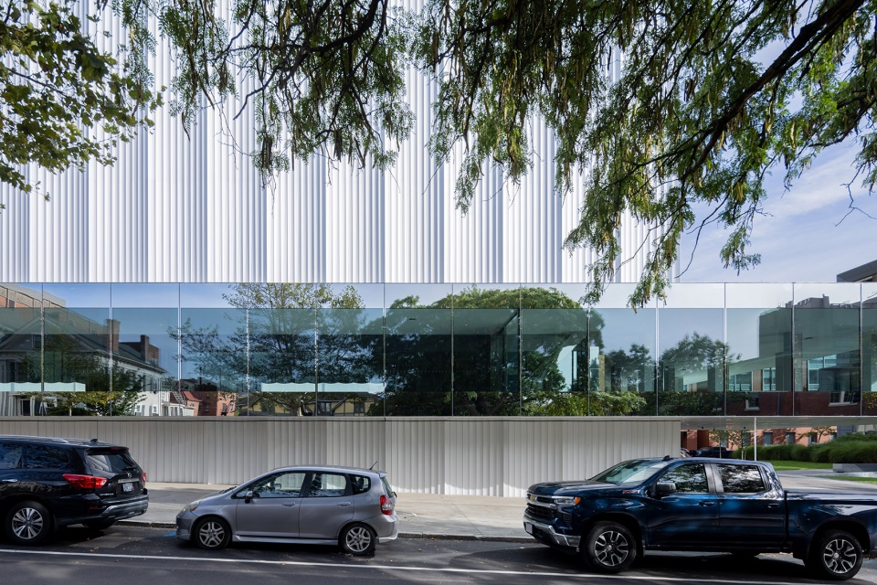 The Lindemann Performing Arts Center by REX