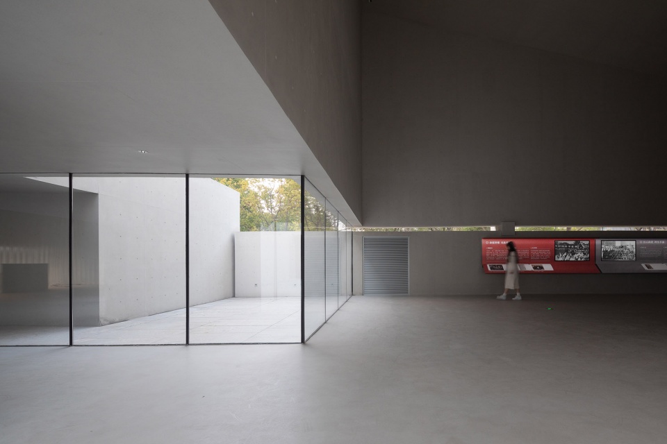 taoyiqiu memorial by atelier deshaus