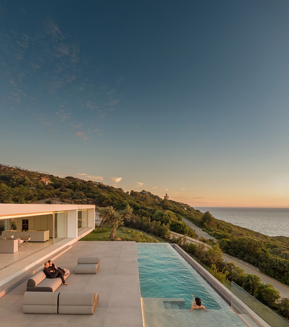 House On The Air by Fran Silvestre Arquitectos