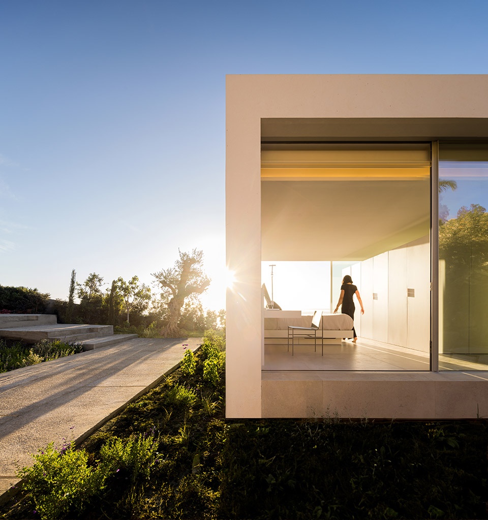 House On The Air by Fran Silvestre Arquitectos