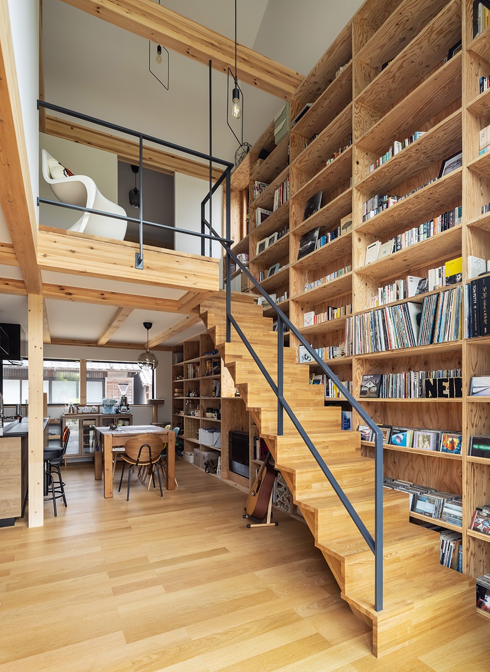 House on the Skirts of mt Katsuragi by YYAA
