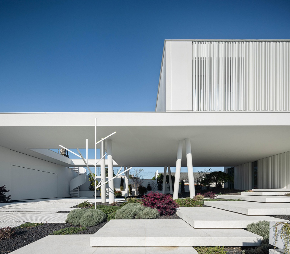 RiscoWhite by Risco Singular