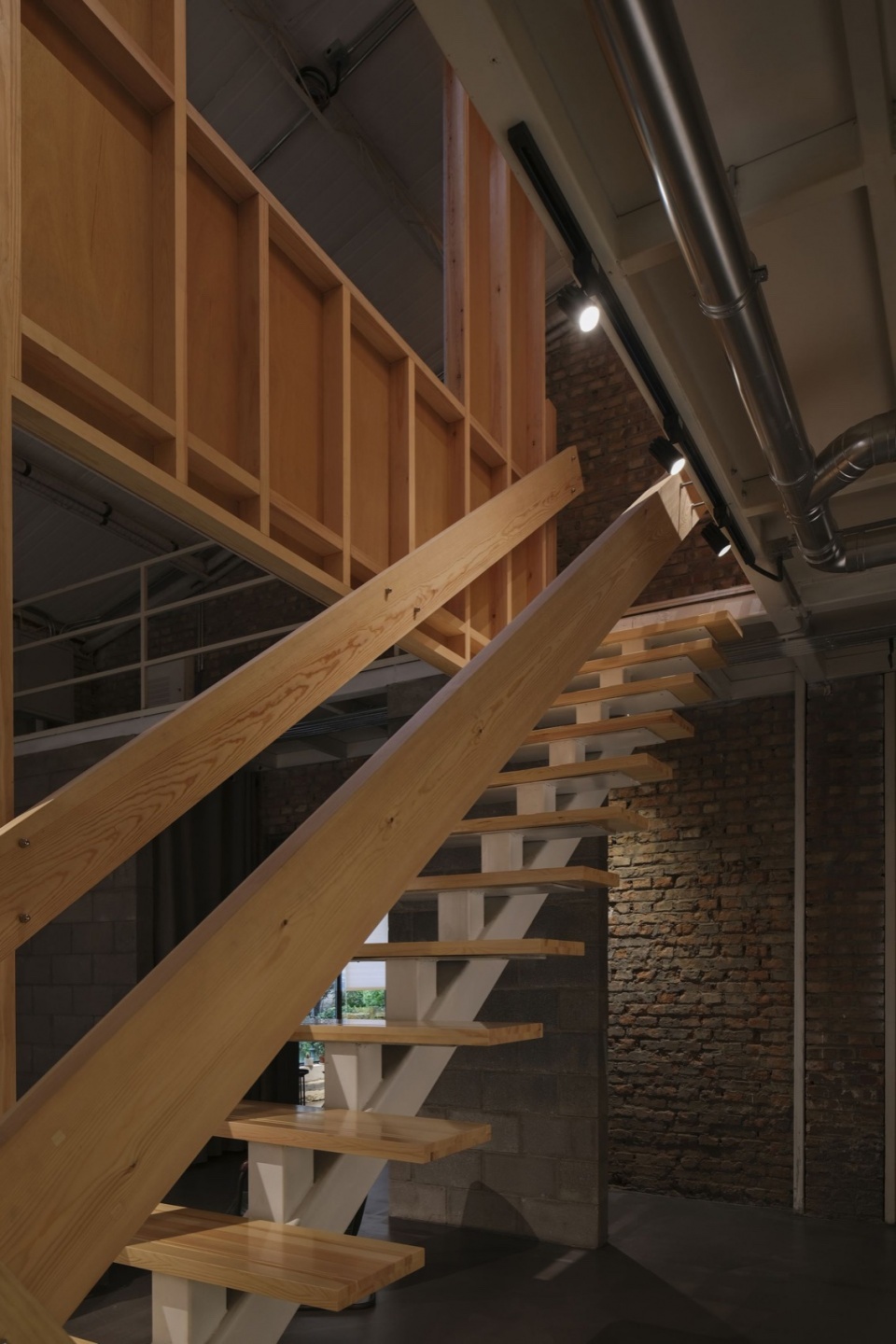 udl office expansion by spacestation