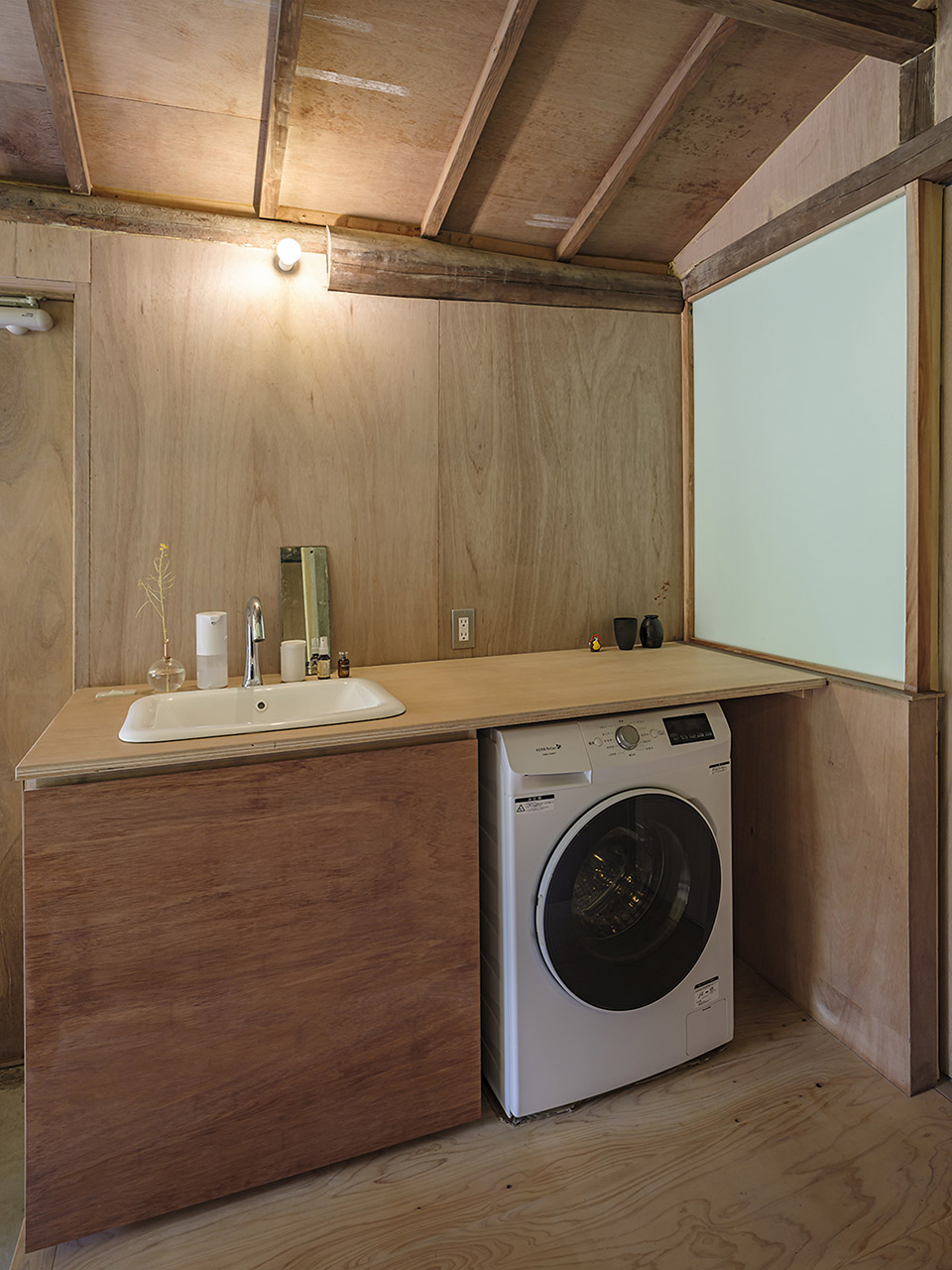 Arai mise studio by kurosawa kawara ten Architect