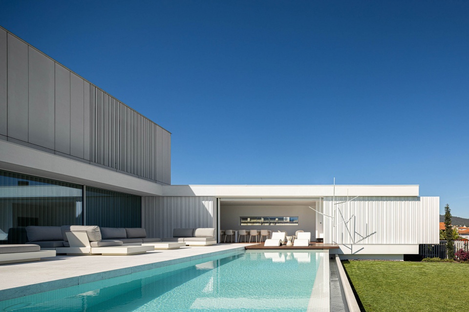 RiscoWhite by Risco Singular