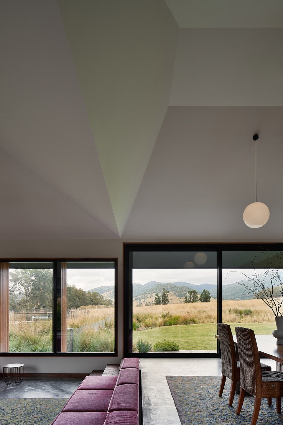 House in the Dry by MRTN Architects
