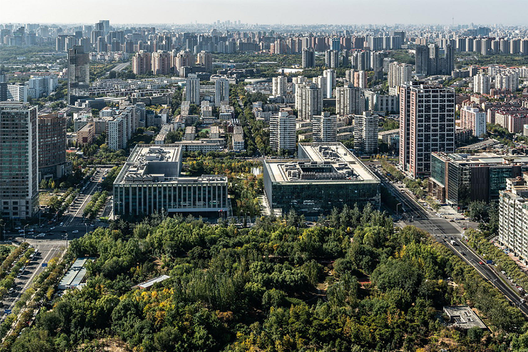 Landscape architecture design of Lei Shing Hong Center Beijing by R land PLACEMEDIA