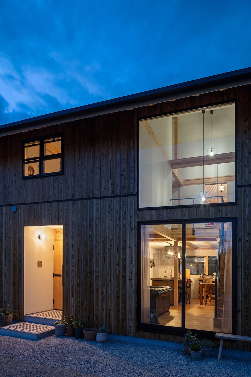 House on the Skirts of mt Katsuragi by YYAA lj5