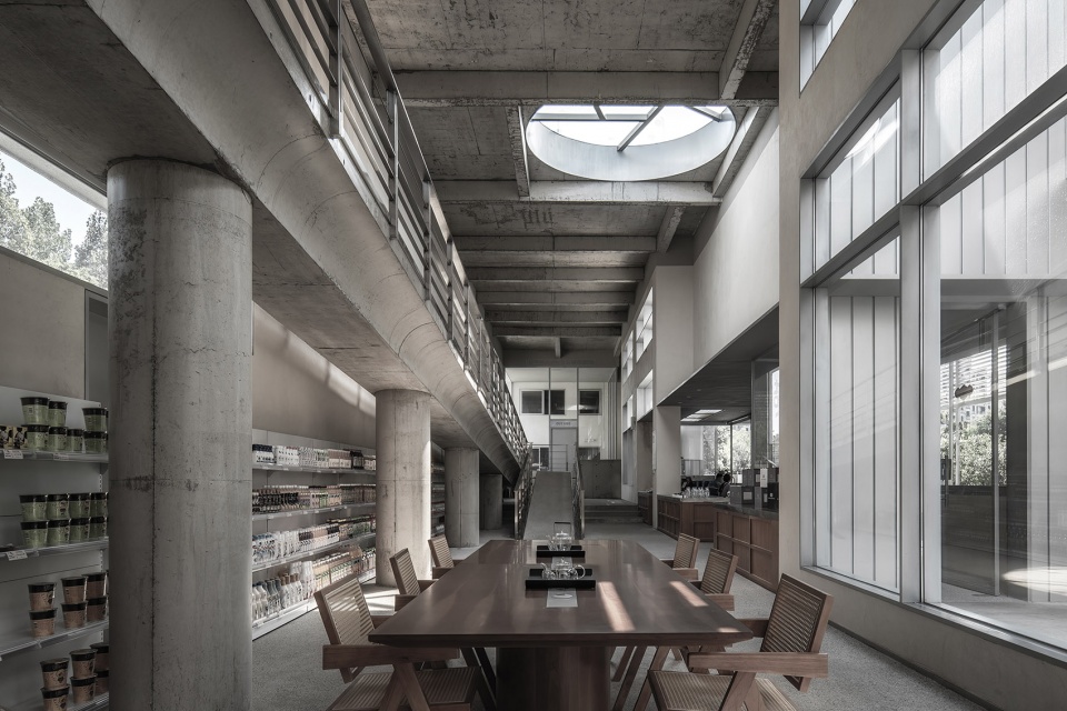 Yuda Petrol Station China by Huizong Design and Research Office