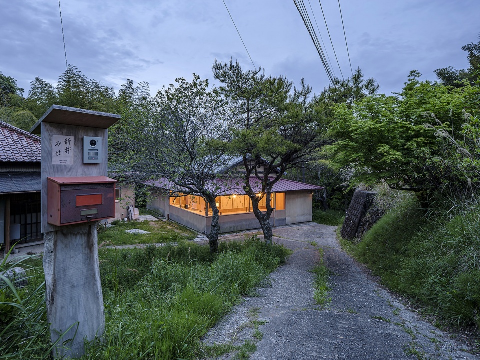 Arai mise studio by kurosawa kawara ten Architect