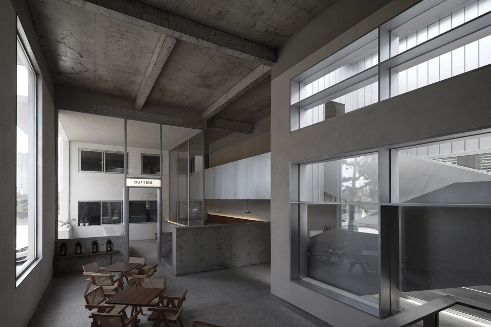 Yuda Petrol Station China by Huizong Design and Research Office