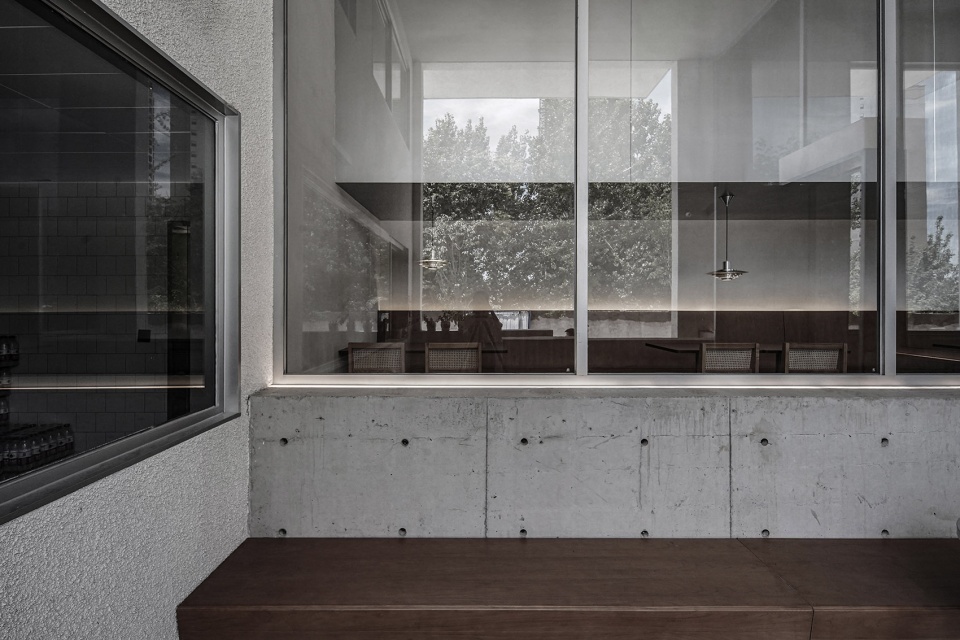 Yuda Petrol Station China by Huizong Design and Research Office