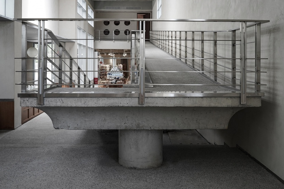 Yuda Petrol Station China by Huizong Design and Research Office