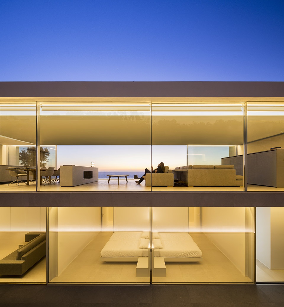 House On The Air by Fran Silvestre Arquitectos