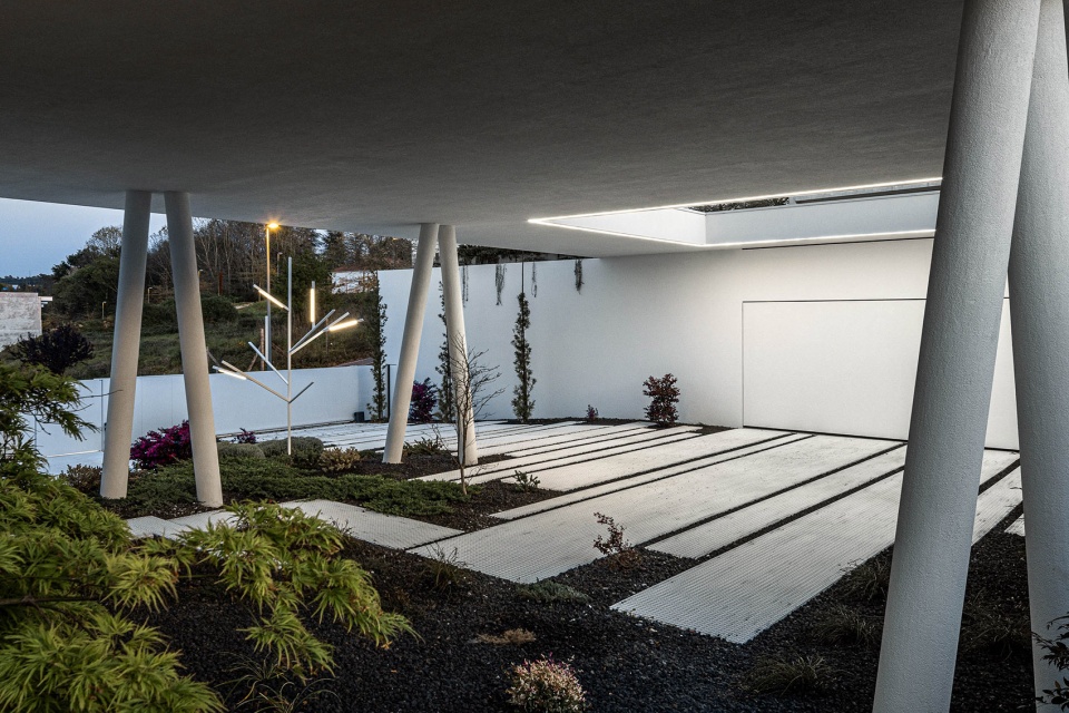 RiscoWhite by Risco Singular