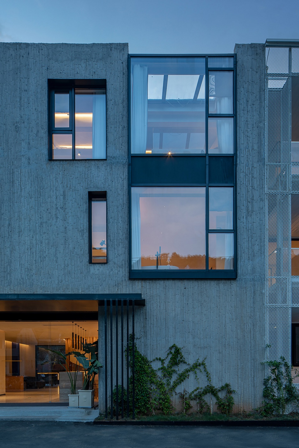 yixing 23 bay rock hotel by su architects