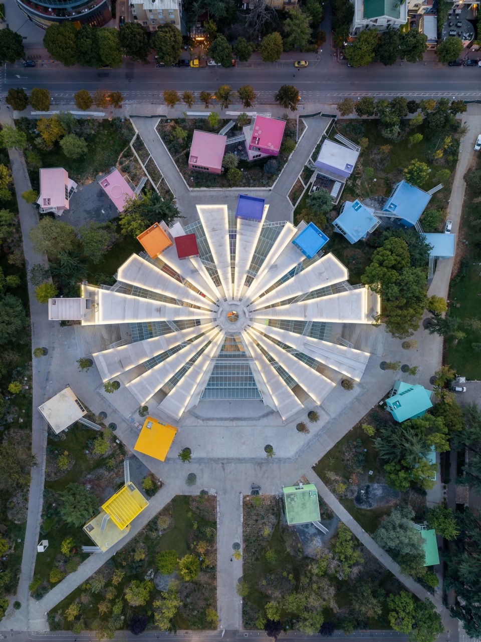 MVRDV Pyramid of Tirana 1 © Ossip van Duivenbode2
