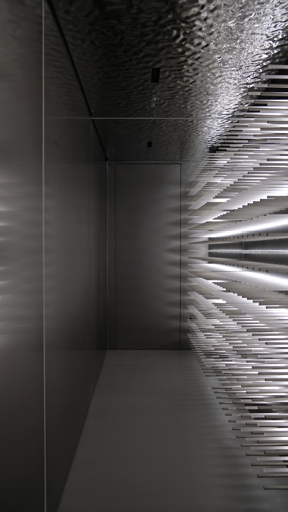 开放式酒架 4©ChaoS caveau de xtd wine store by monoarchi