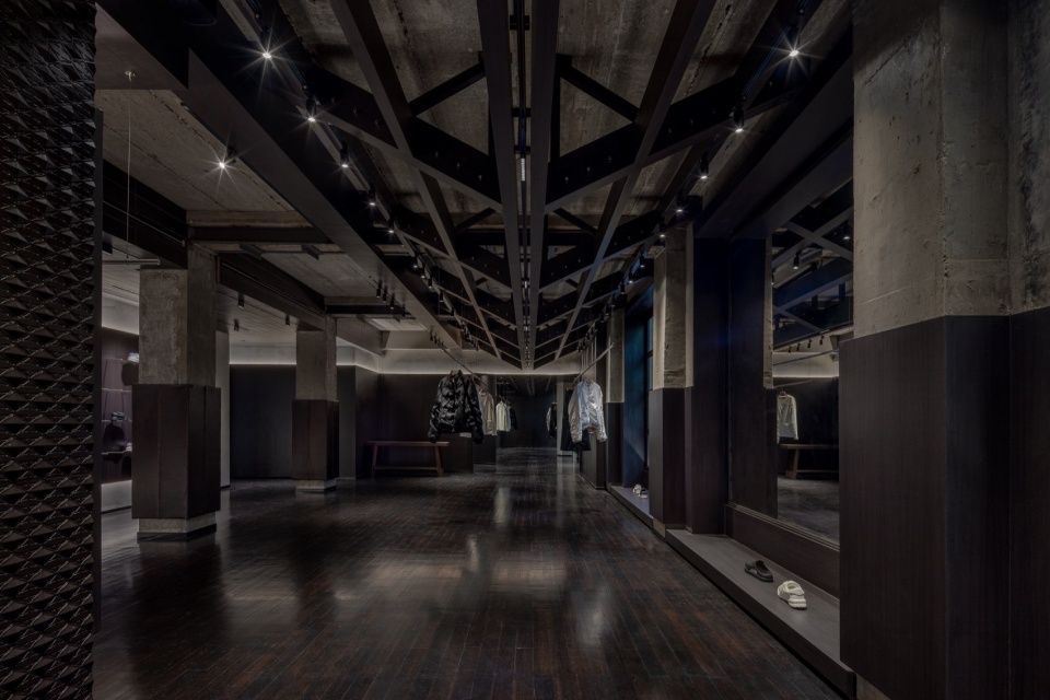 摄影 WM STUDIO 18 the last redemption fashion store by displacement design