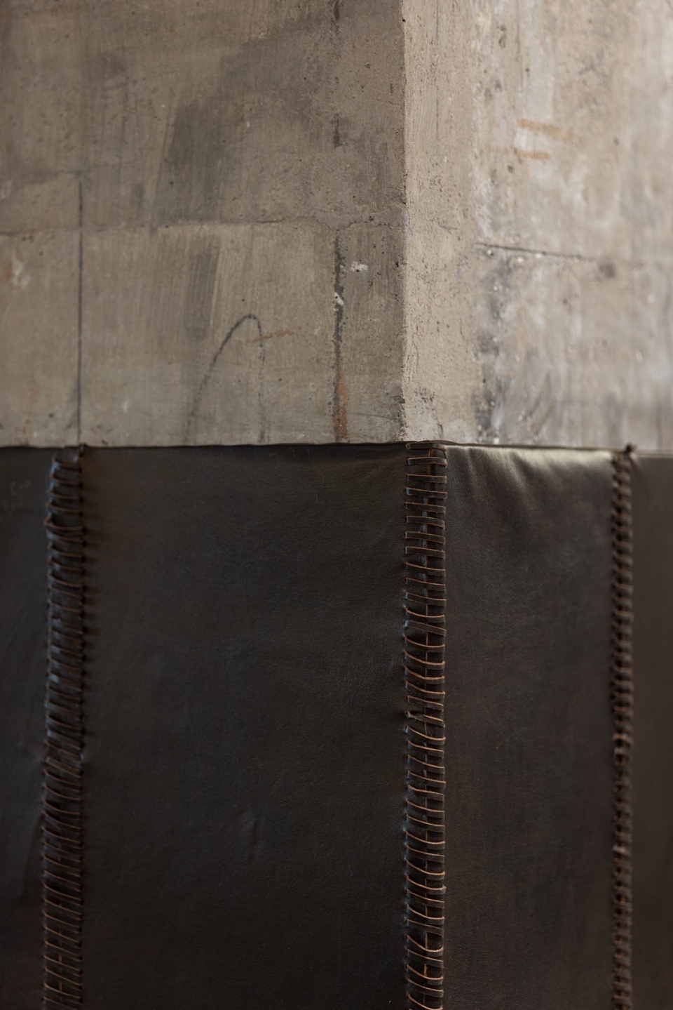 摄影 WM STUDIO 24 the last redemption fashion store by displacement design