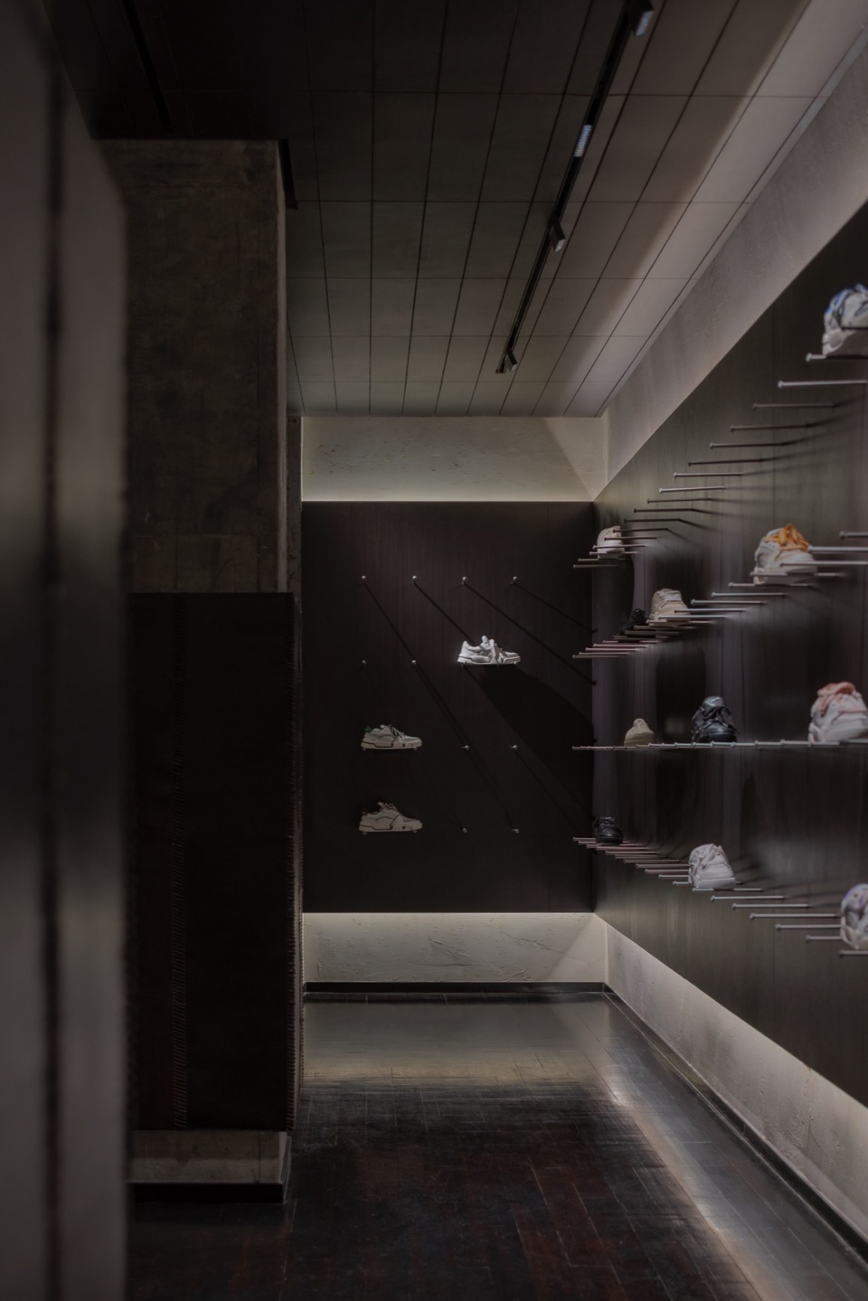 摄影 WM STUDIO 4 the last redemption fashion store by displacement design