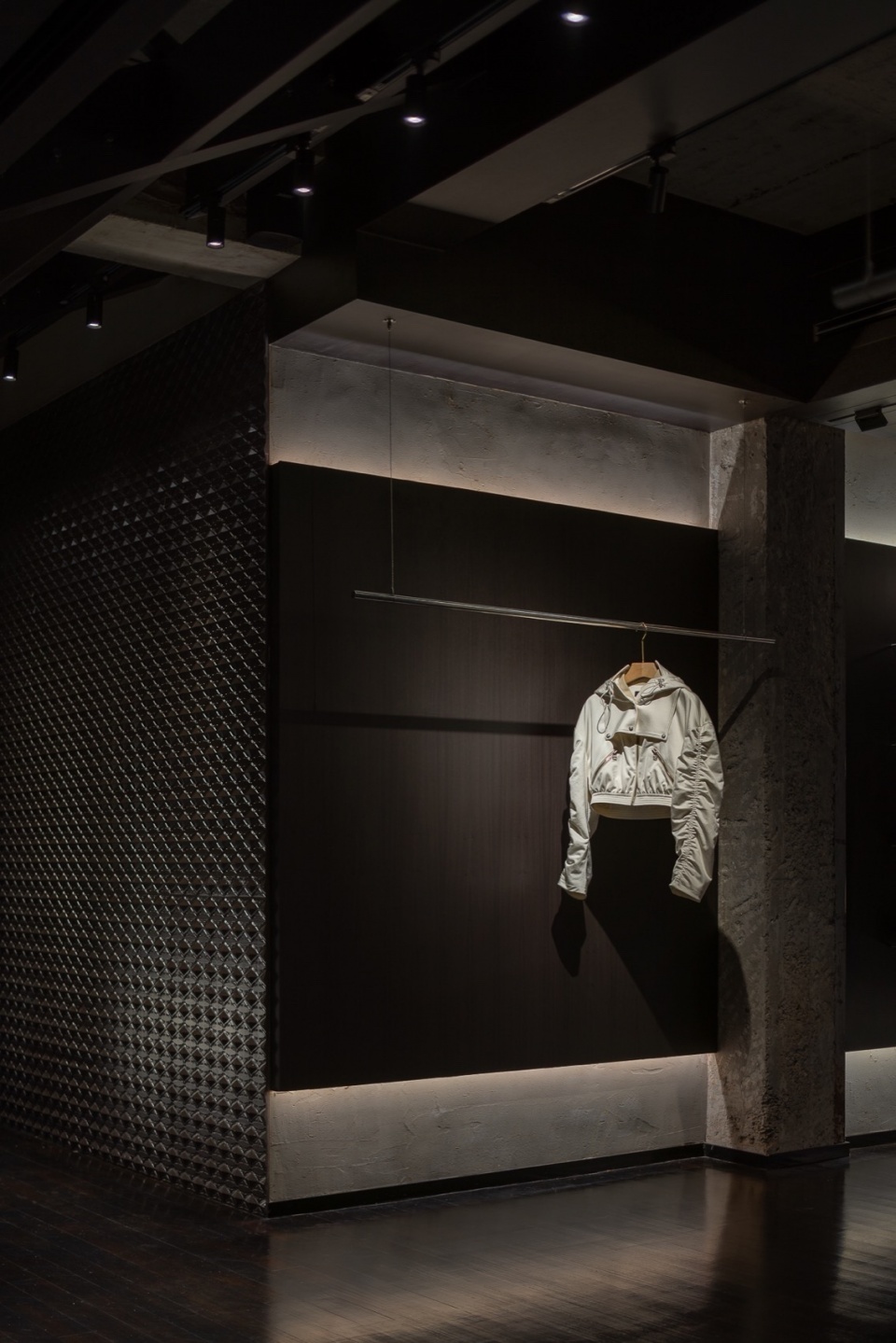 摄影 WM STUDIO 7 the last redemption fashion store by displacement design
