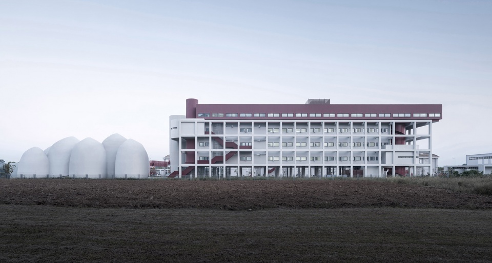 jiangning grain warehouse by azla