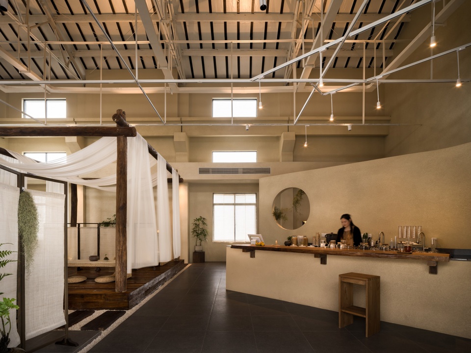 A New Chinese Tea Drinking Space Reconstructed from an Old Plant by Atelier D Y