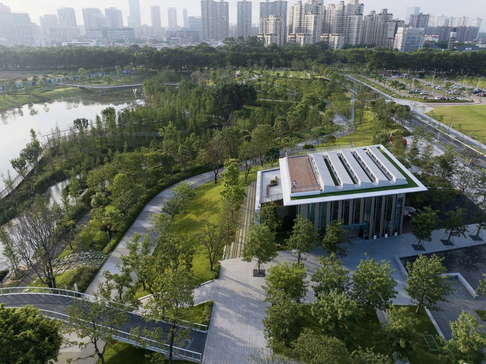Dongguan Central Park China by HOPE DESIGN