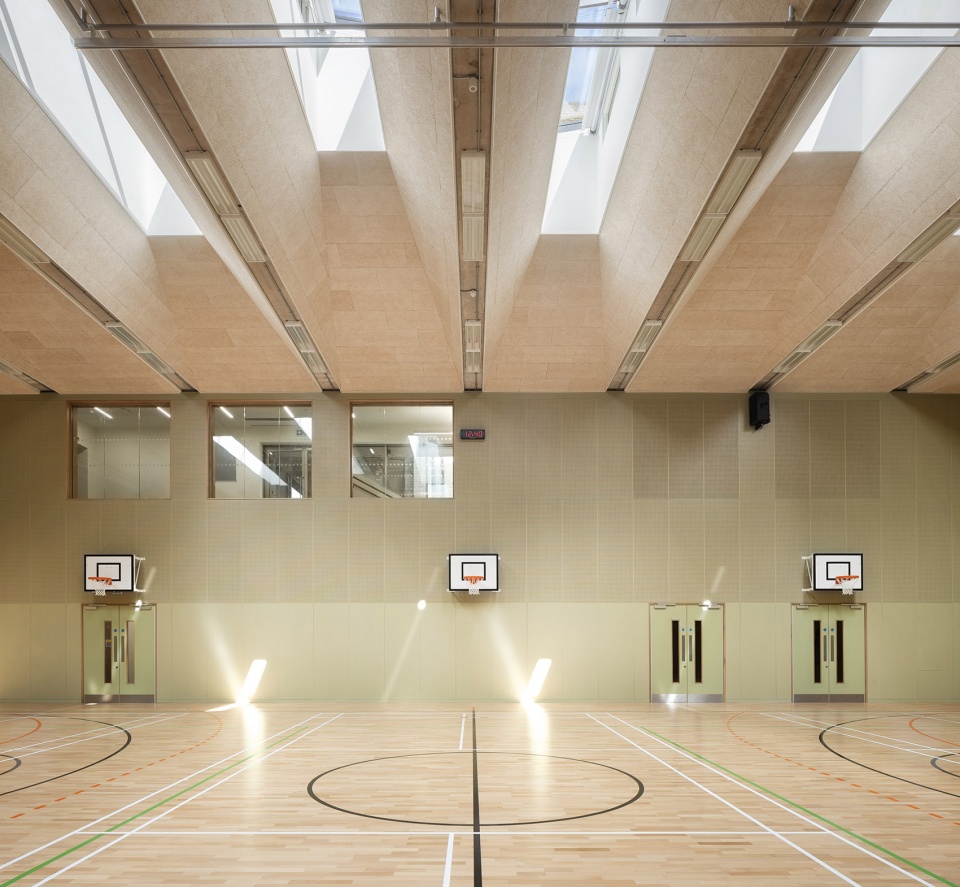 Central Foundation Boys School by Hawkins Brown