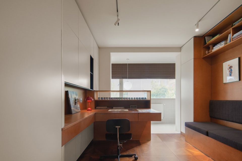 illustrators home of three primary colors by nul architects