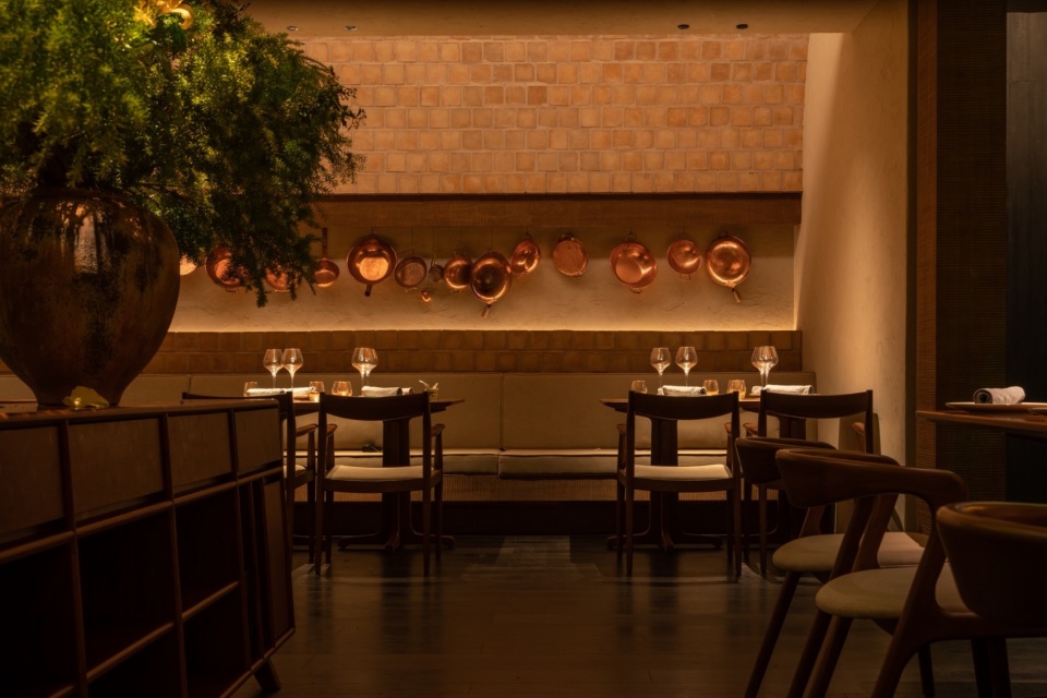 mood provence restaurant by question and answer design