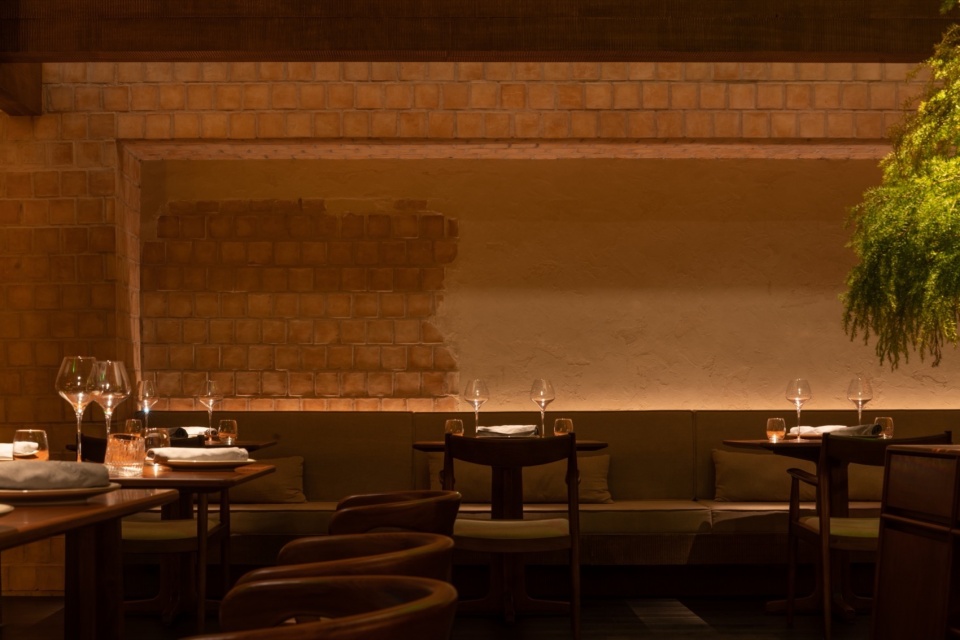 mood provence restaurant by question and answer design