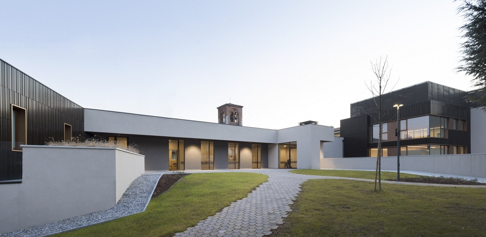 new multi service care centre by studio capitanio architetti