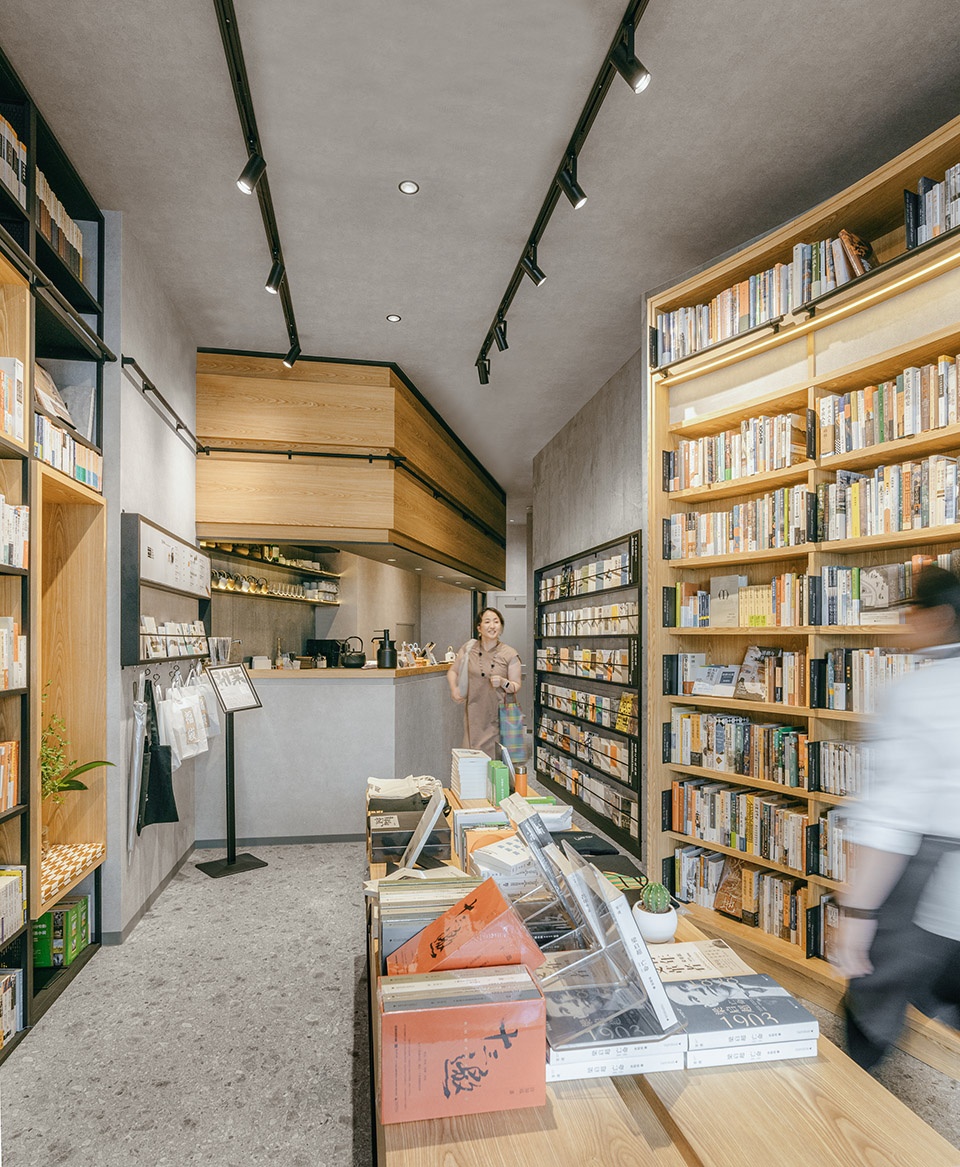 one way street tokyo by buzz architects