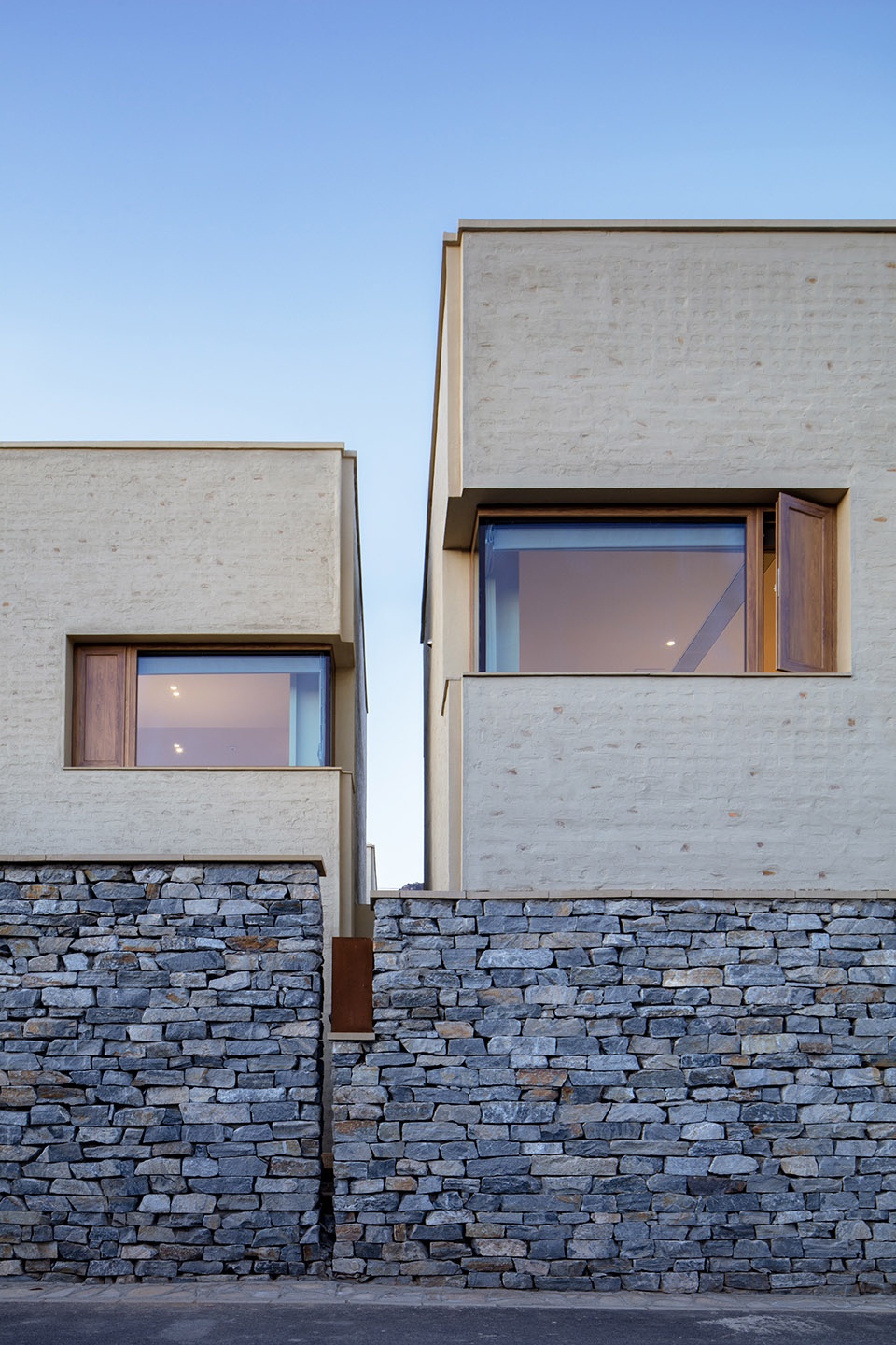 the long circle bb by nomos architects