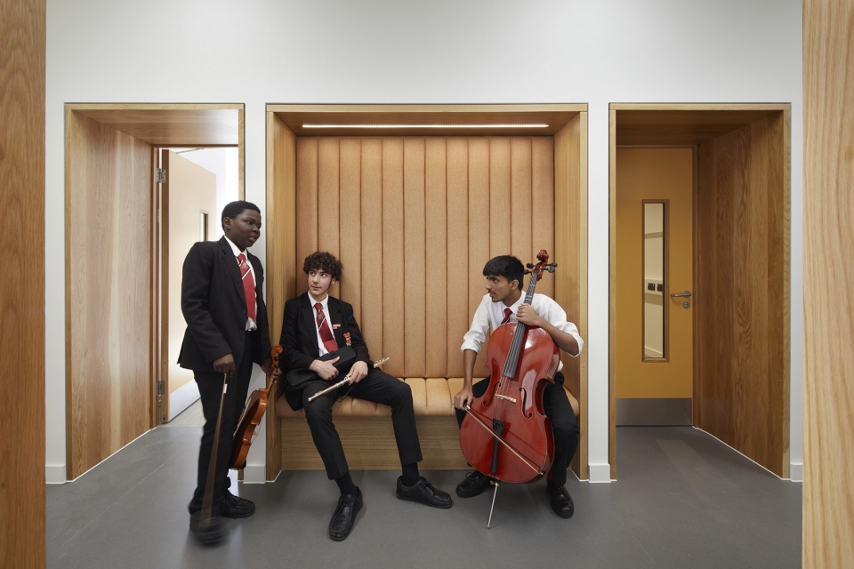 Central Foundation Boys School by Hawkins Brown