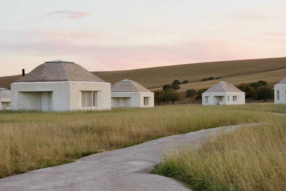 straybirds suji prairie by studio qi