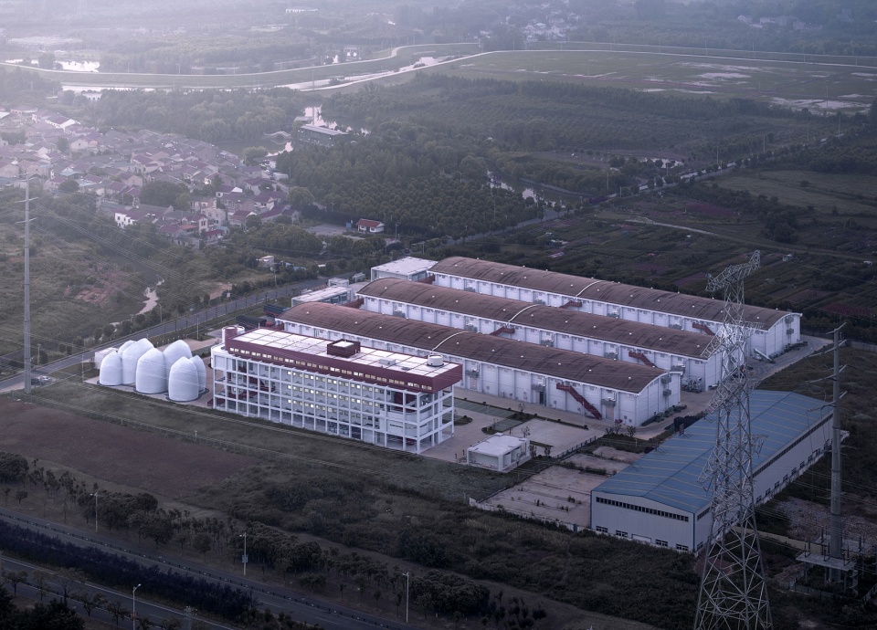 jiangning grain warehouse by azla