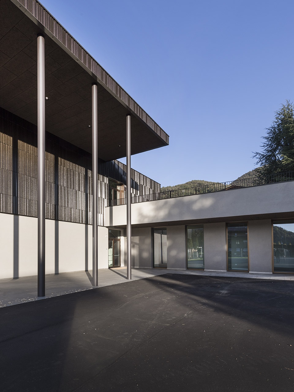 new multi service care centre by studio capitanio architetti