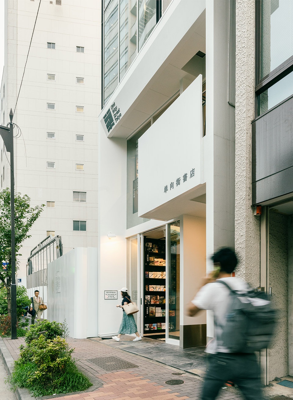 one way street tokyo by buzz architects