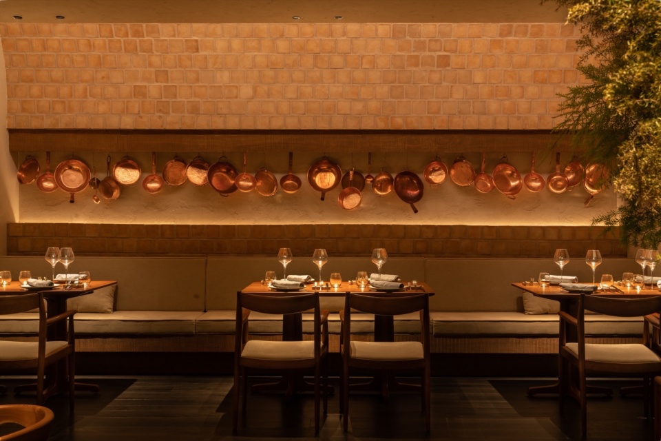 mood provence restaurant by question and answer design