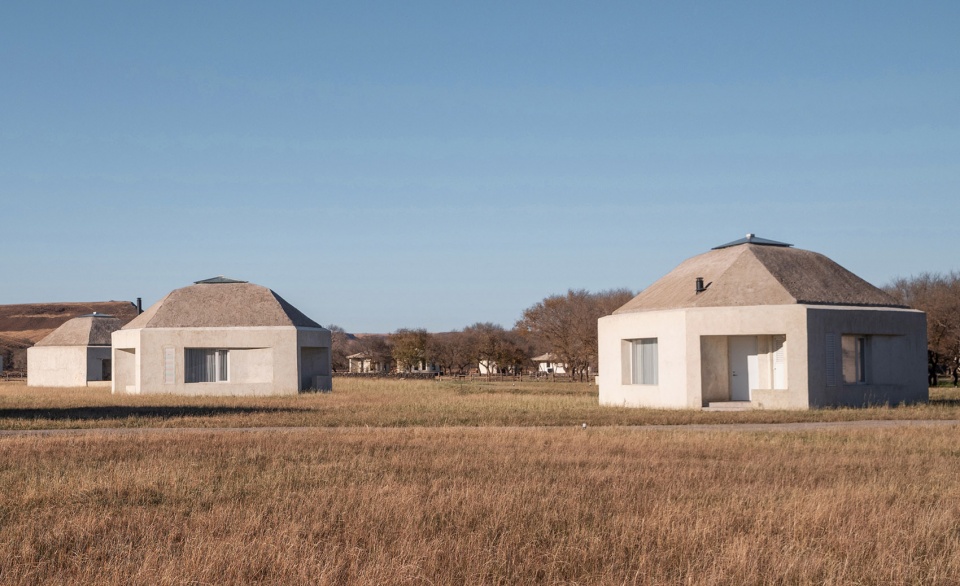 straybirds suji prairie by studio qi