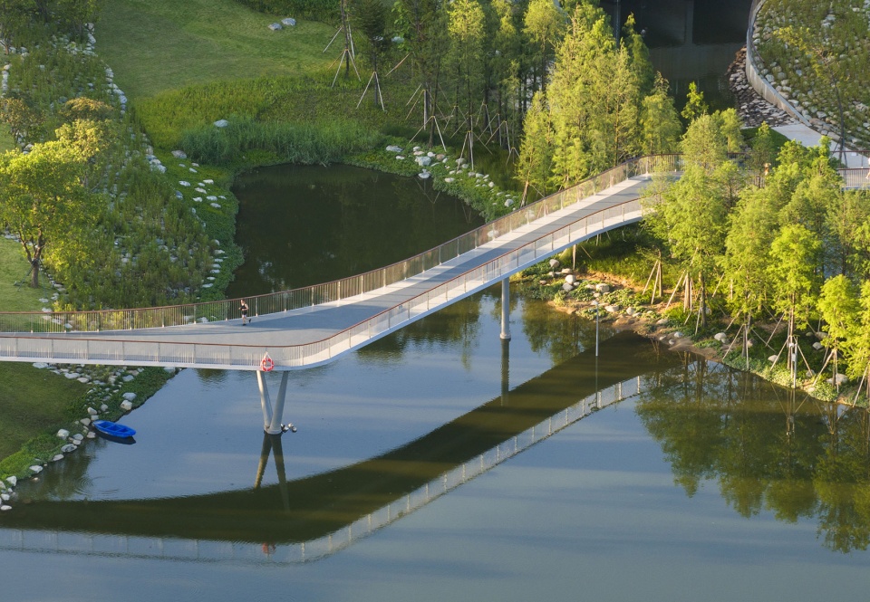 Dongguan Central Park China by HOPE DESIGN