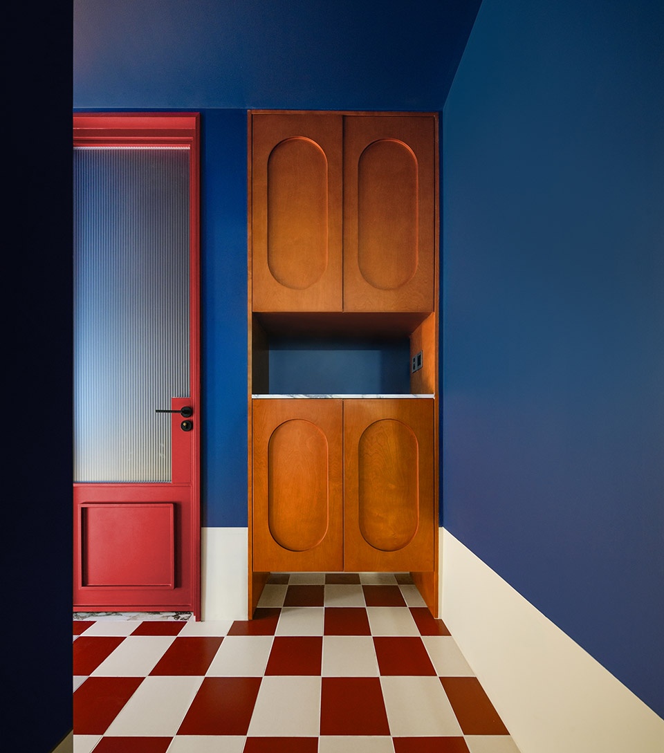 illustrators home of three primary colors by nul architects