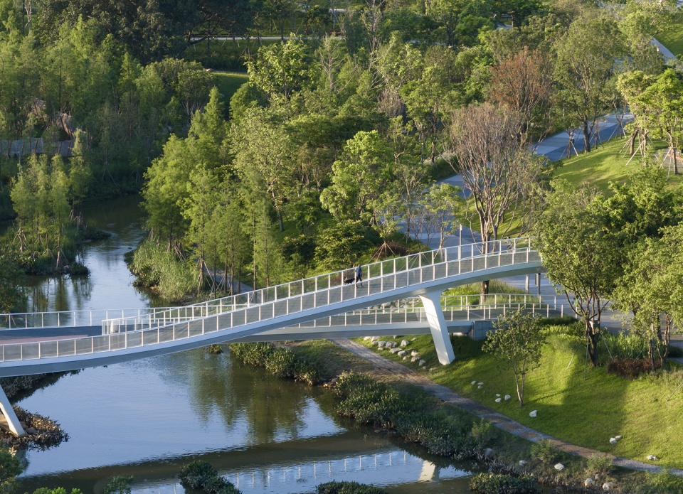 Dongguan Central Park China by HOPE DESIGN