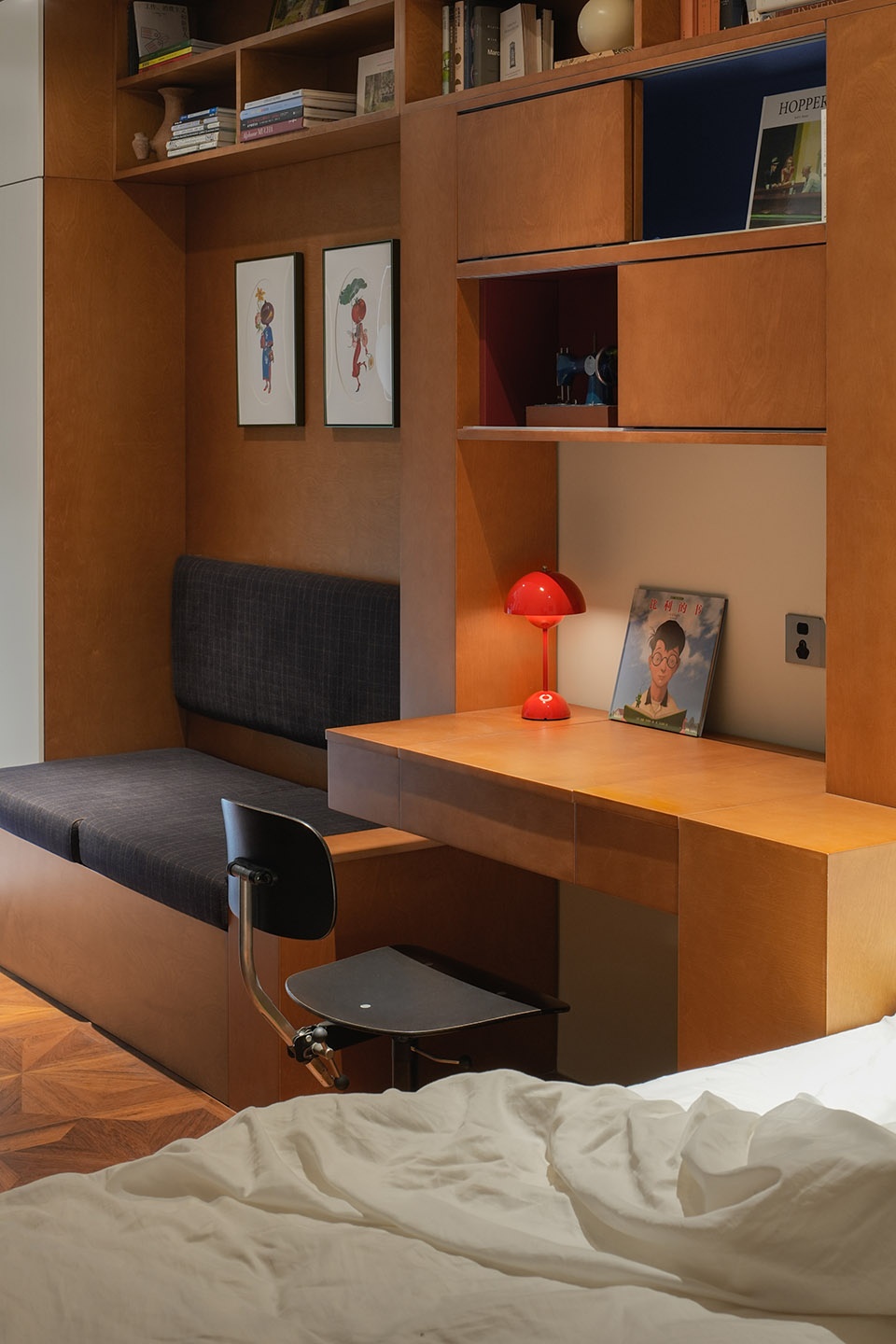 illustrators home of three primary colors by nul architects