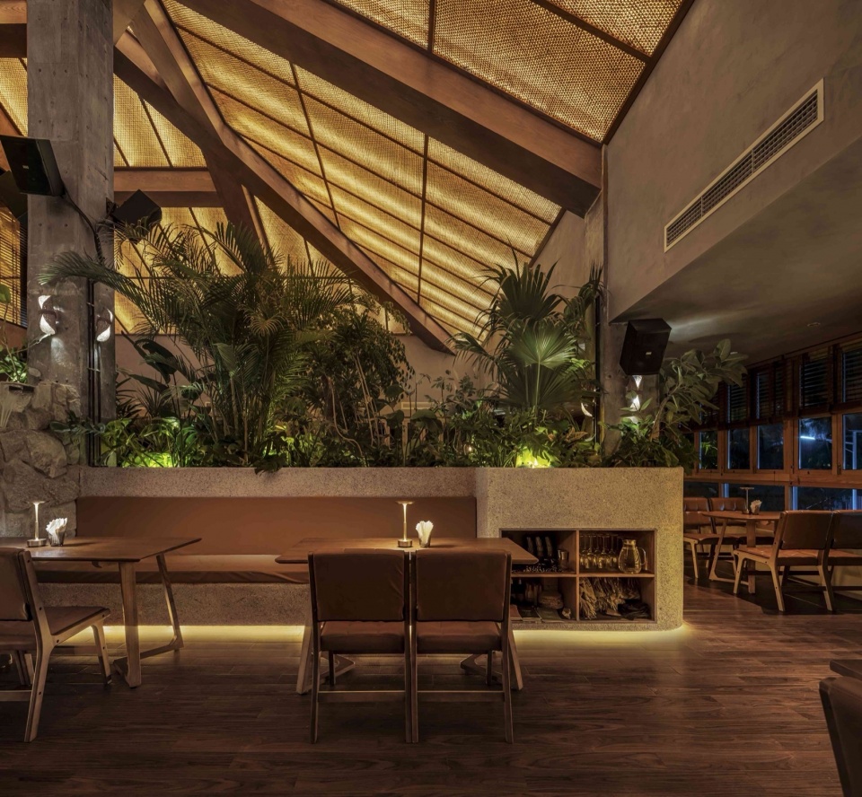 the bond restaurant by daga architects