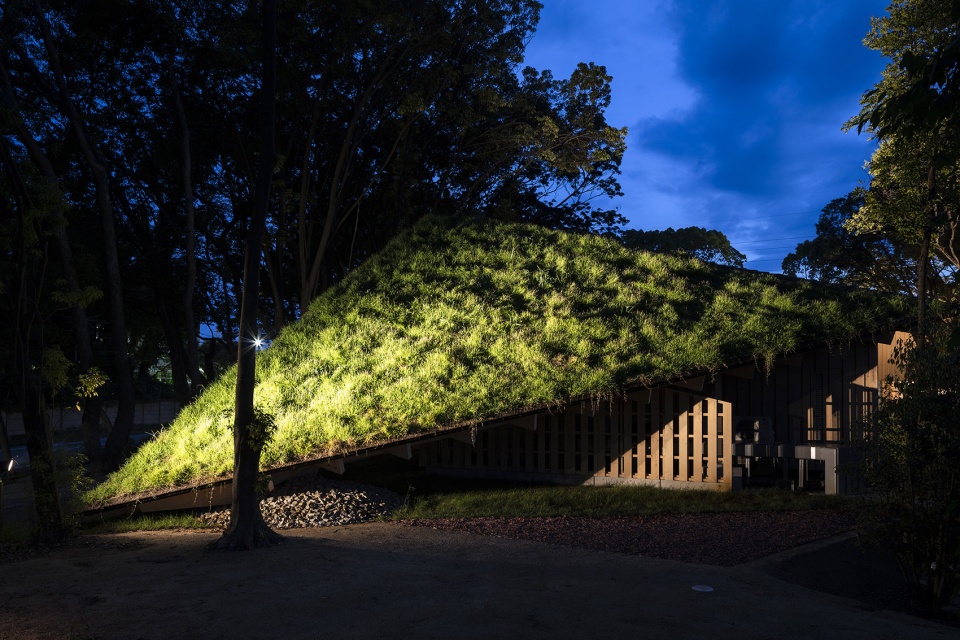 kaneka wellness center by kengo kuma and associates