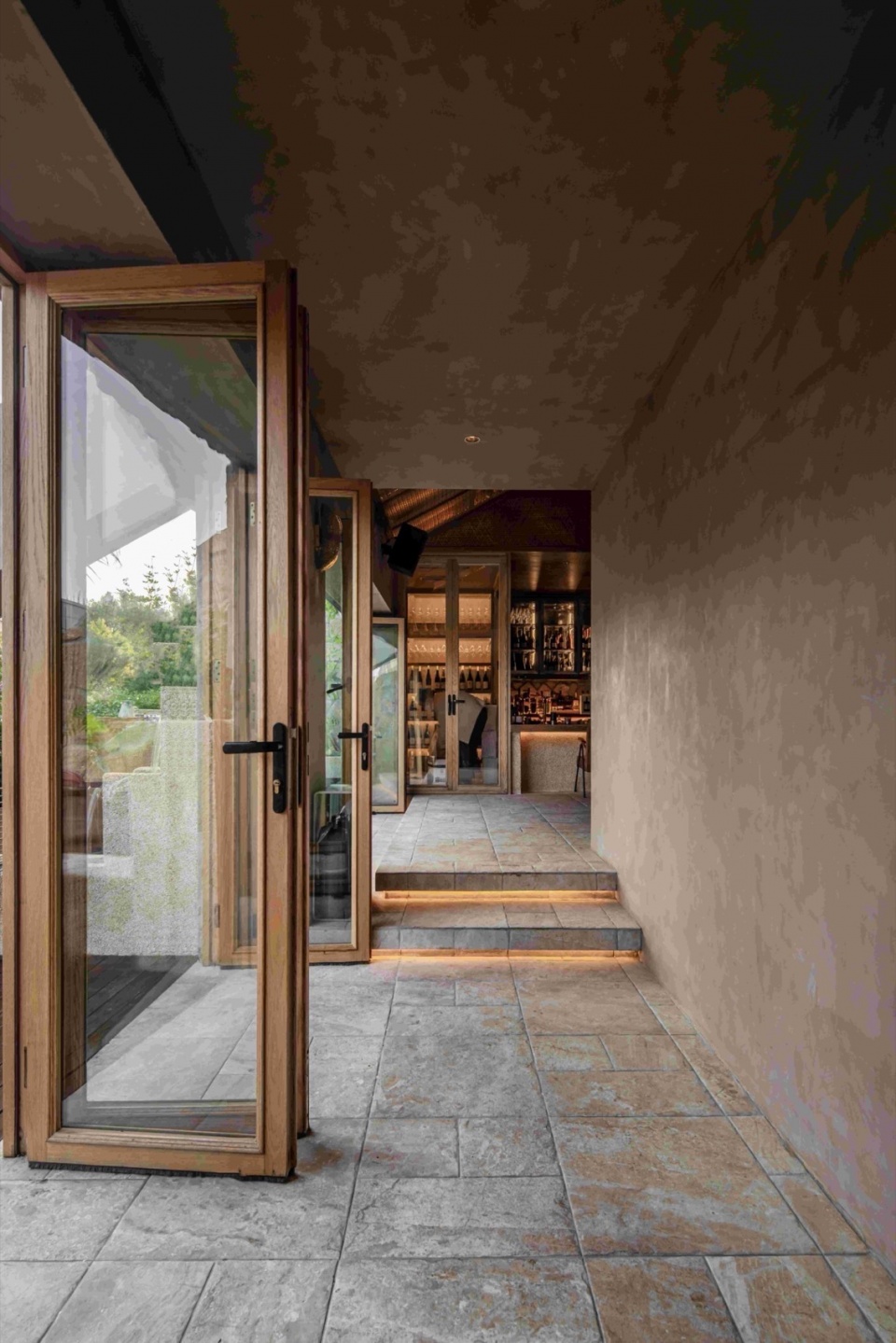 the bond restaurant by daga architects